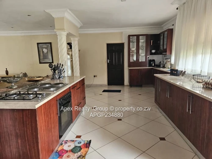 Main Road Frontage Vainona House For Sale